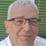 “Rhaid mynd i’r afael â ffug-wybodaeth” – Rhai o’r Rhestrau: Alun Cox